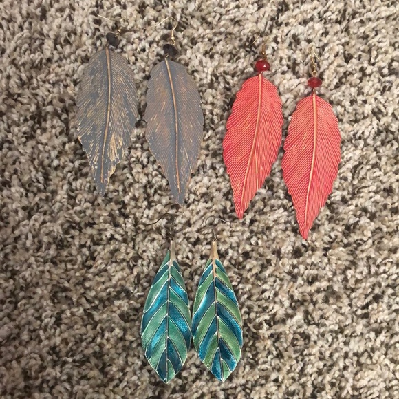 ❤️3 Earring Bundle❤️ - Picture 2 of 6